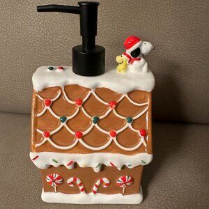 NEW Snoopy Brown Christmas Gingerbread House Holiday Soap Lotion Dispenser 2024